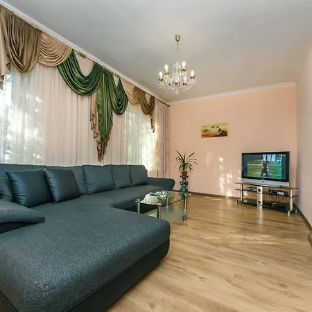 Two Bedroom On Liuteranska Street Apartment